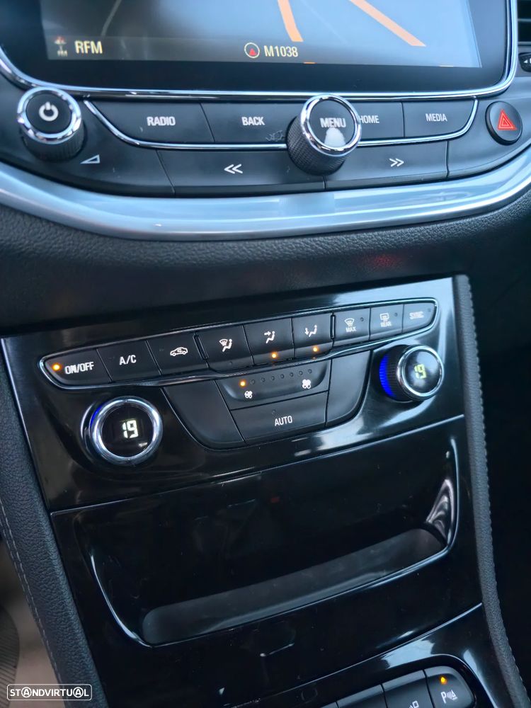 Opel Astra 1.6 CDTI Dynamic Sport S/S - 30