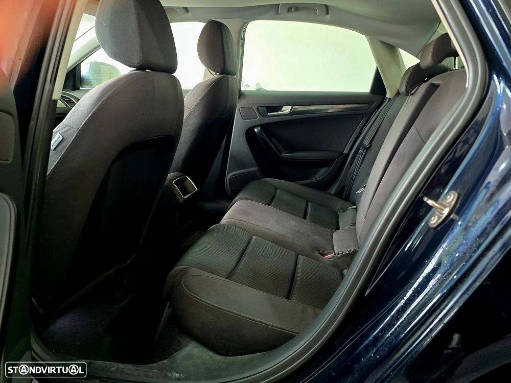 Audi A4 2.0 TDI exclusive - 7