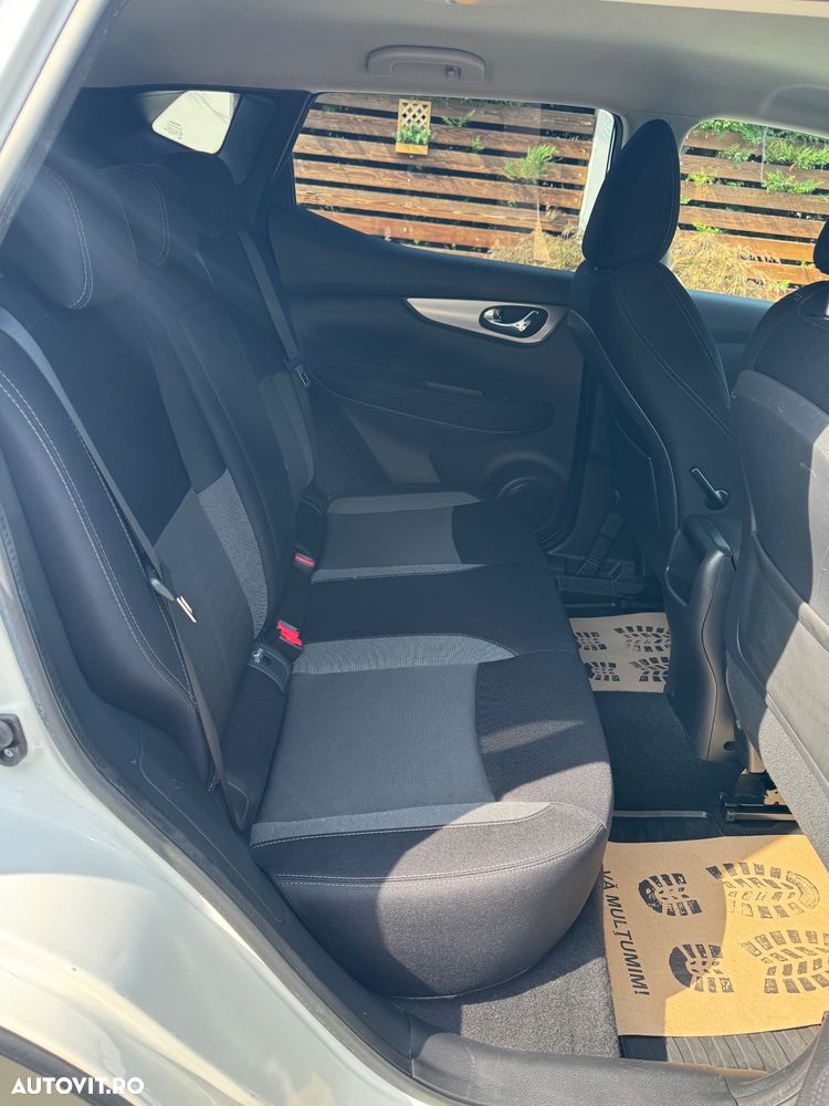 Nissan Qashqai 1.6 DCI Start/Stop X-TRONIC N-Connecta - 12