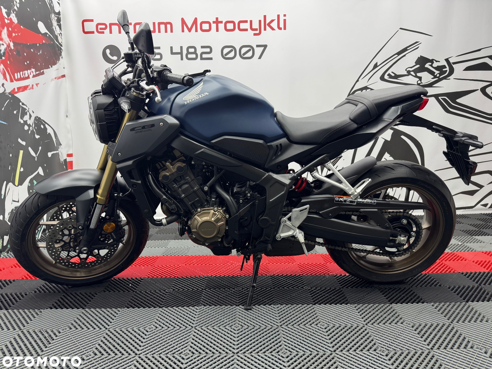 Honda CB - 4