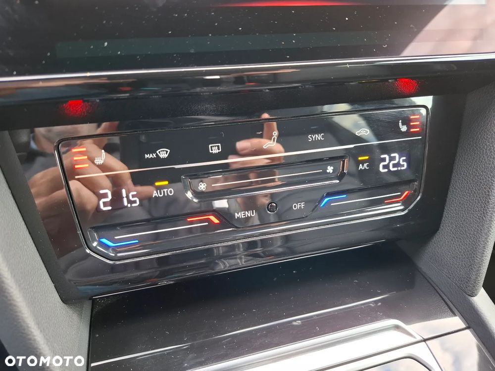 Volkswagen Arteon 2.0 TDI SCR 4Motion DSG R-Line - 31