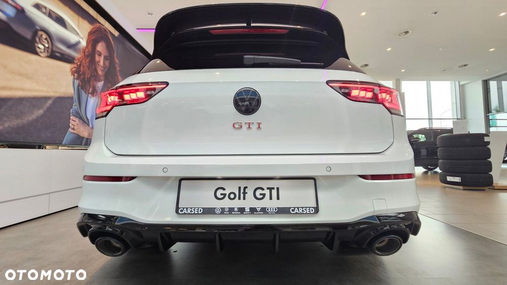 Volkswagen Golf - 9