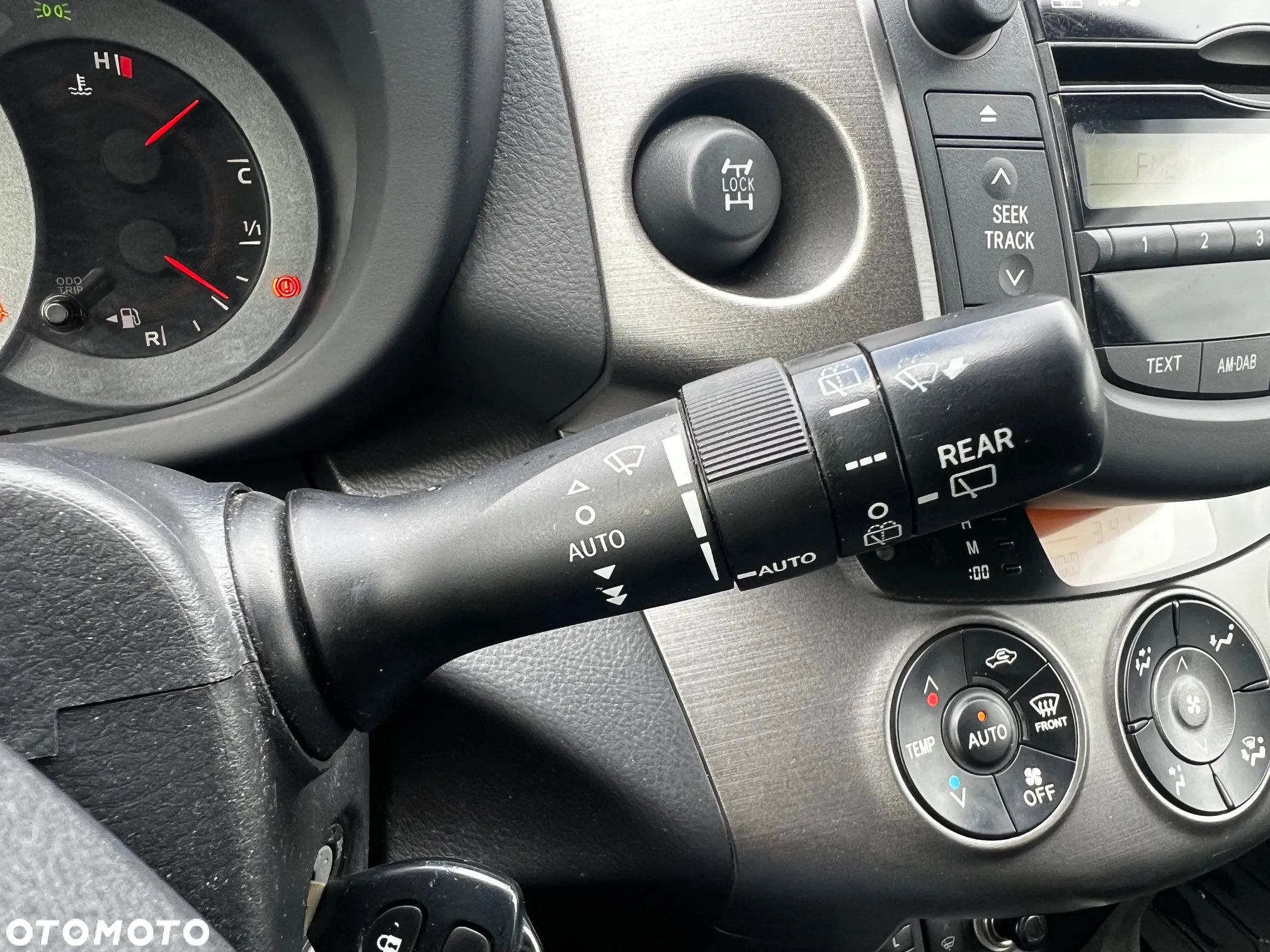 Toyota RAV4 - 26