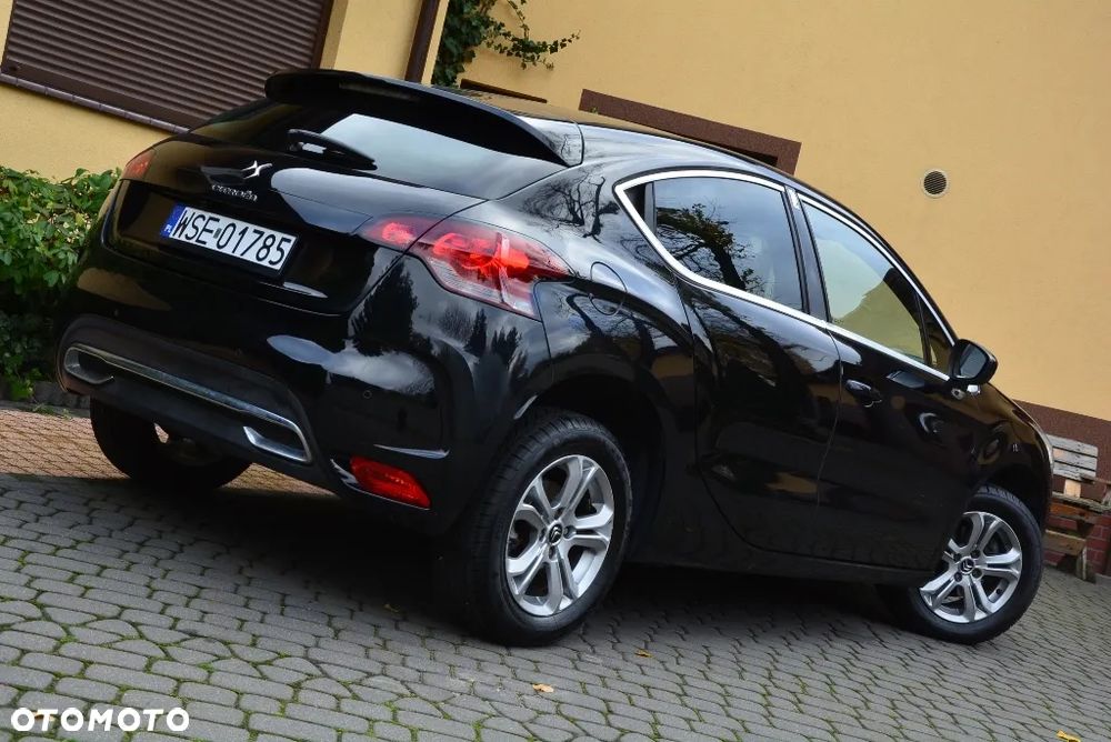 Citroën DS4 1.6 HDi SoChic - 4