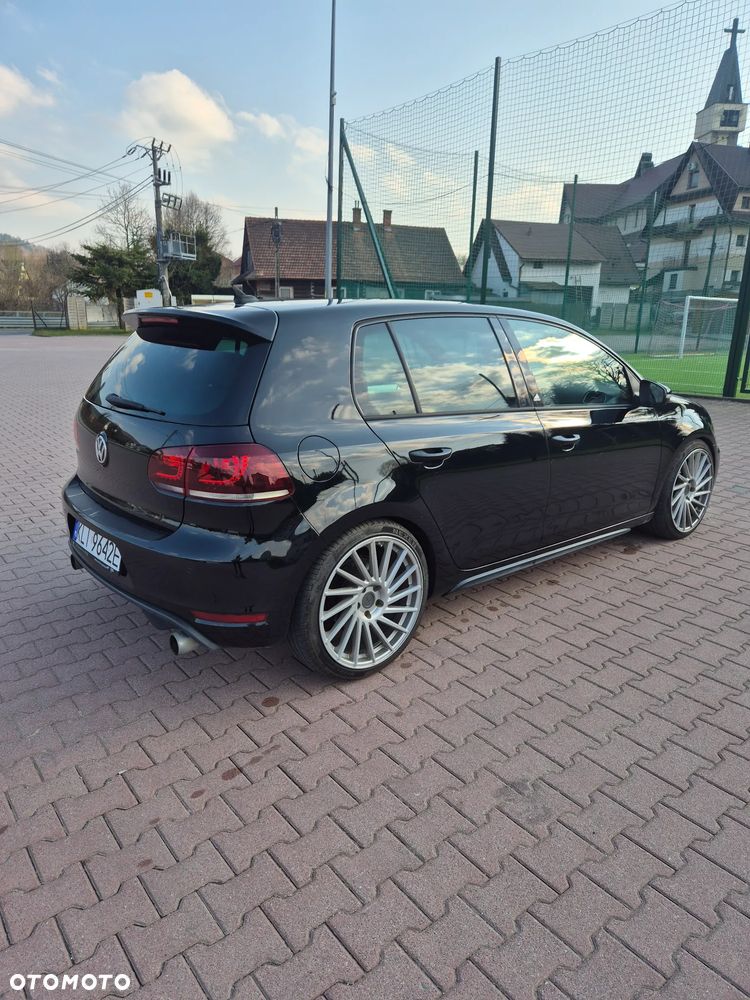 Volkswagen Golf 2.0 TSI GTI - 11