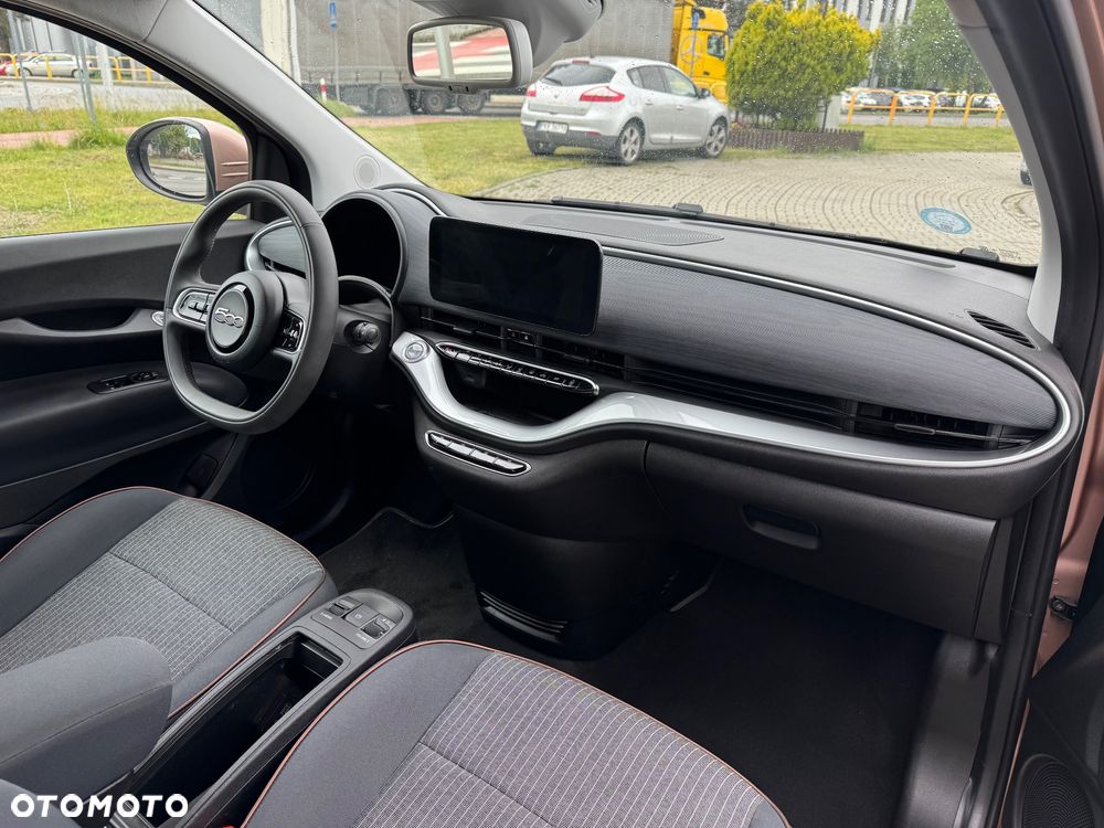 Fiat 500e - 11