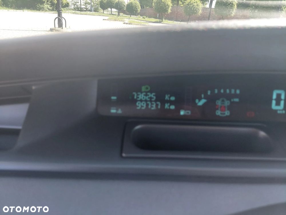 Renault Scenic 1.6 16V Confort Expression - 17