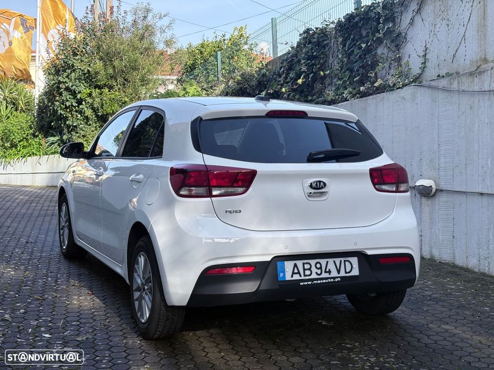 Kia Rio 1.2 CVVT Urban - 25