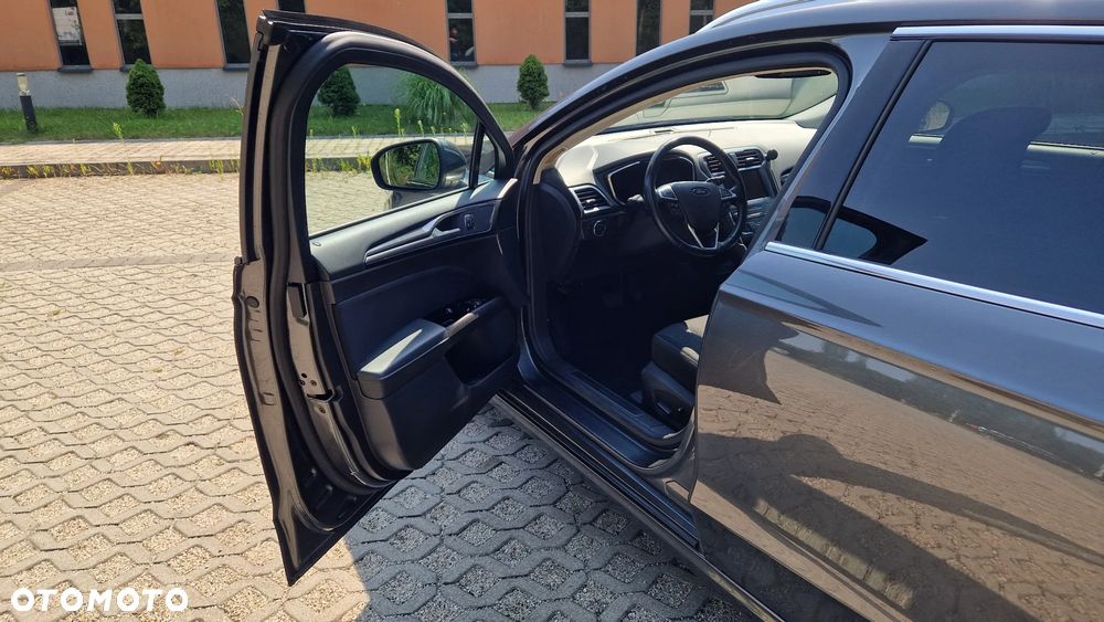 Ford Mondeo 2.0 EcoBlue Titanium - 12
