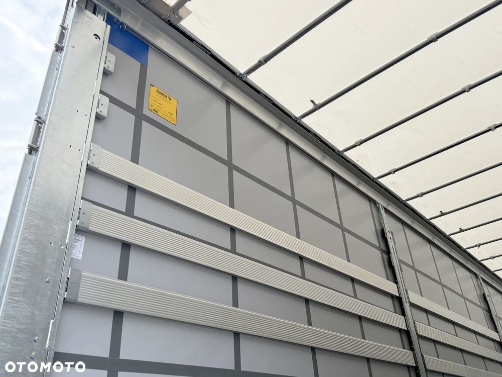 Schmitz Cargobull MEGA VARIOS - 17