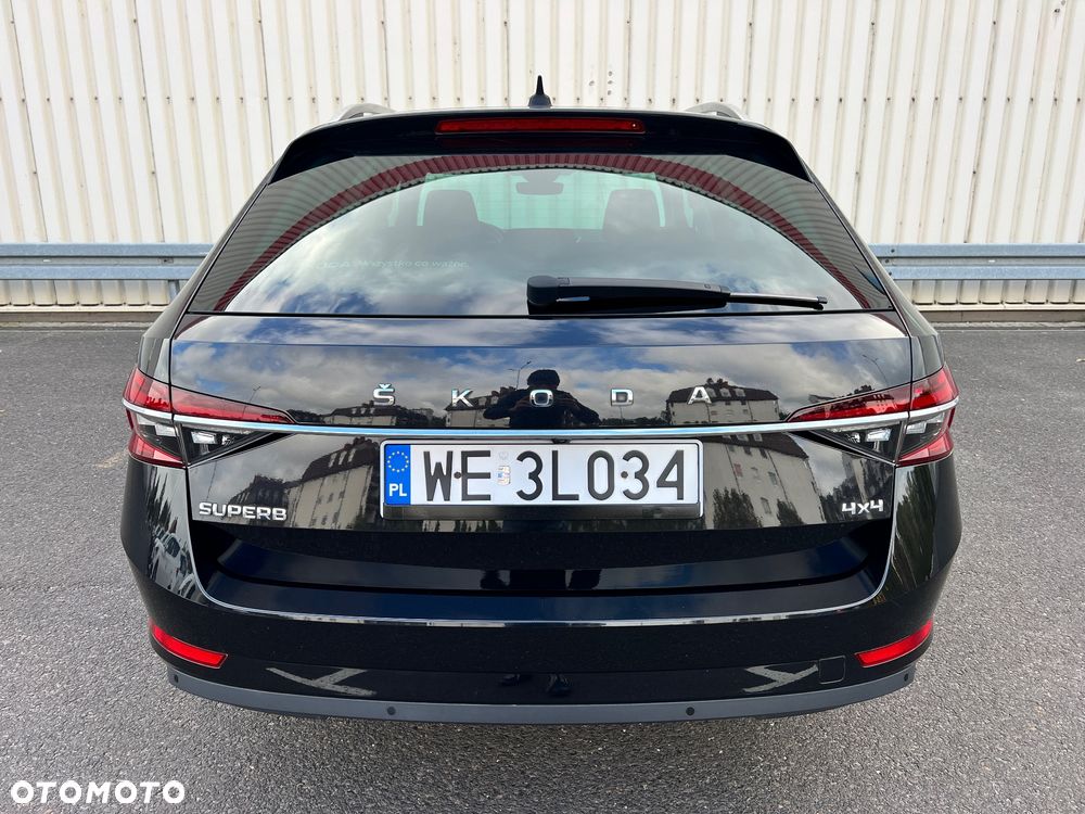 Skoda Superb 2.0 TDI SCR 4x4 Style DSG - 4