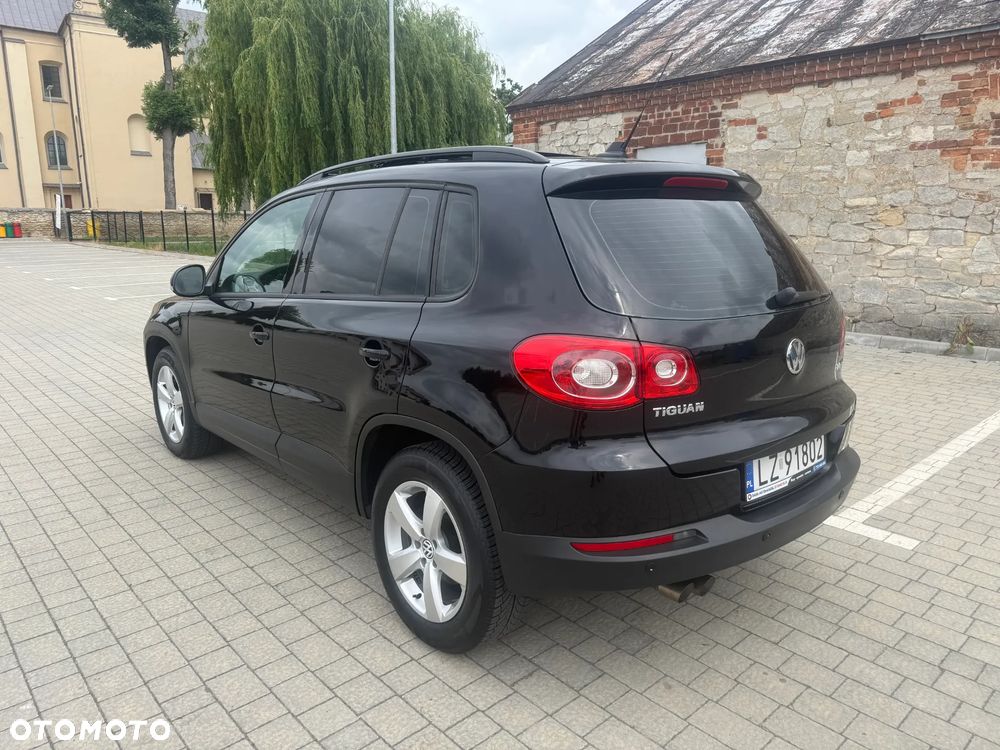 Volkswagen Tiguan - 3