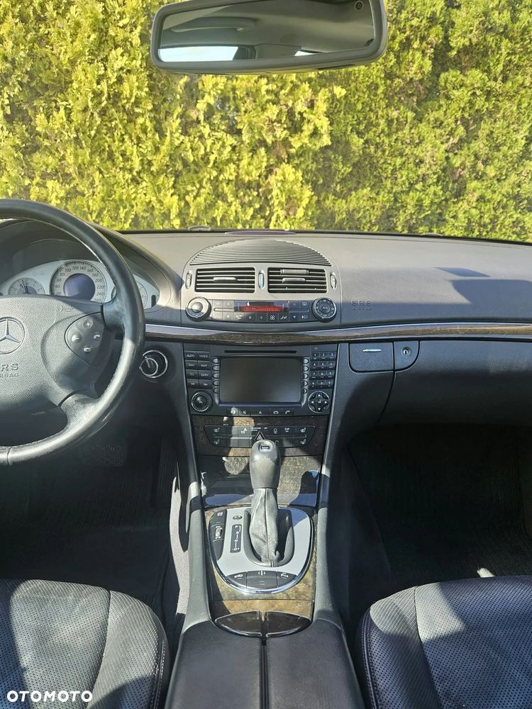 Mercedes-Benz Klasa E 500 4-Matic Avantgarde - 33