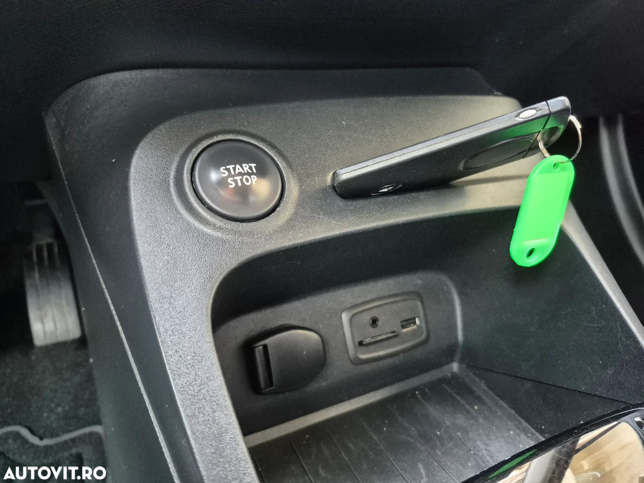 Renault Captur TCe 120 EDC Helly Hansen - 25
