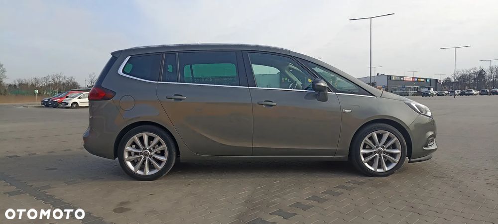 Opel Zafira 1.6 CDTI Elite S&S - 5