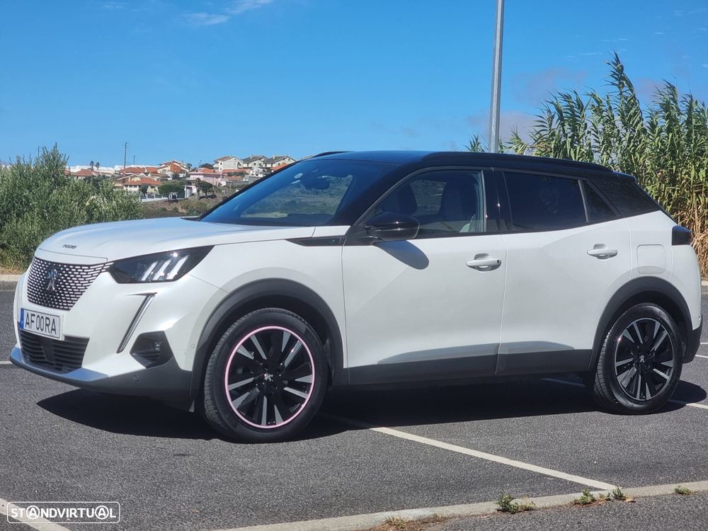 Peugeot e-2008 50 kWh GT Line - 1