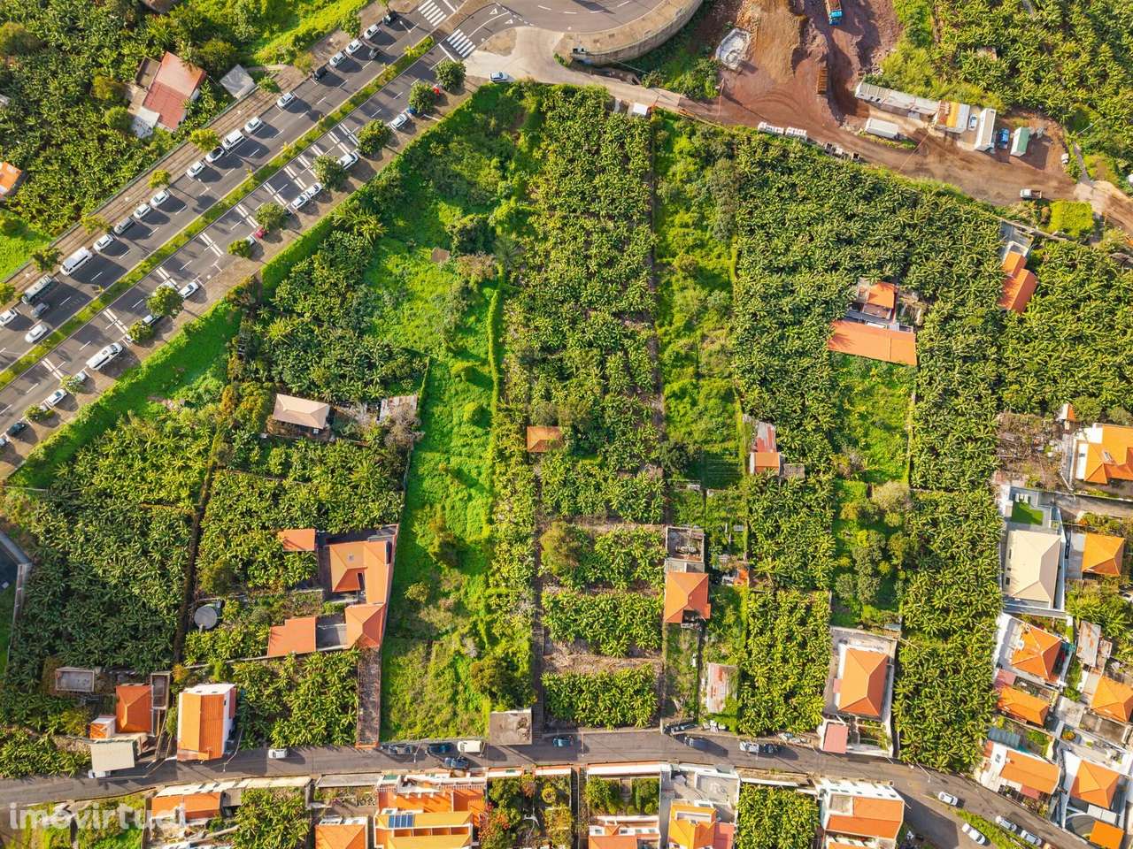 Investimento na Madeira: Terreno de 4800 m2 com vista para o mar no Fu - Grande imagem: 2/17