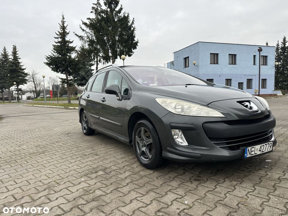 Peugeot 308 - 1