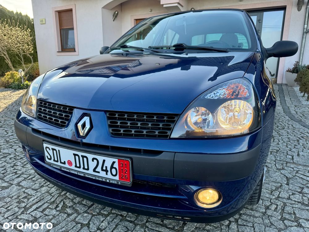 Renault Clio 1.2 16V Emotion - 13