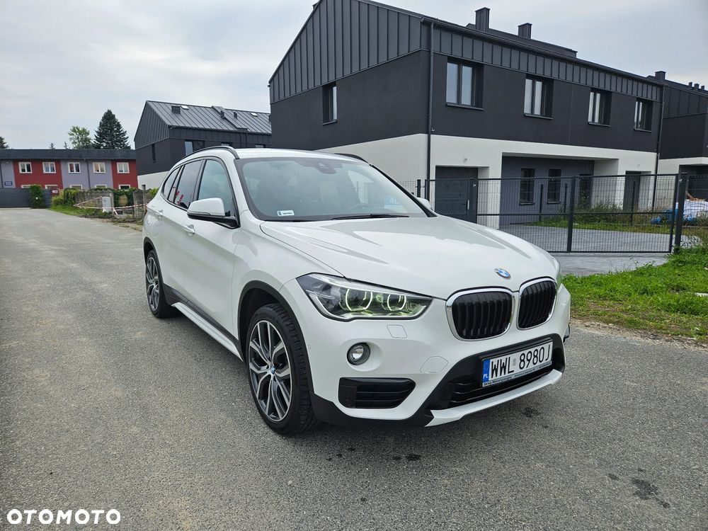 BMW X1 xDrive20d Sport Line - 2