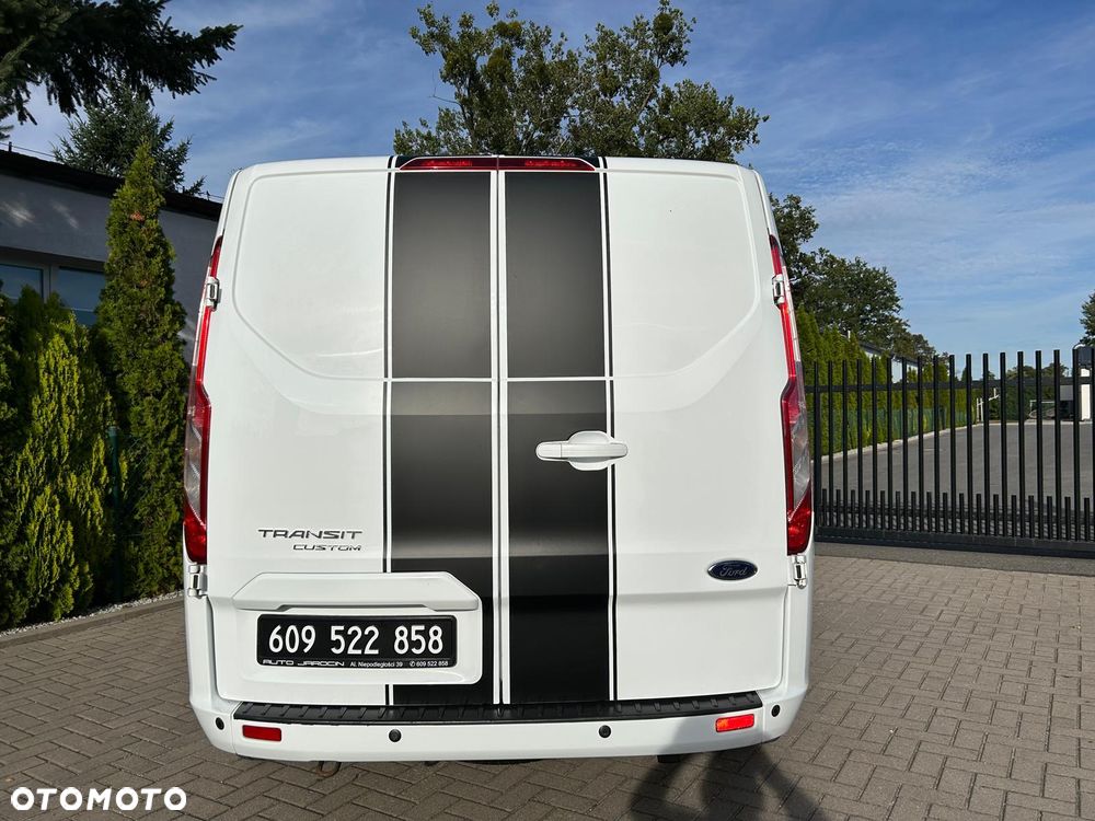 Ford Transit Custom 300 L2H1 Limited (bryg.) - 13