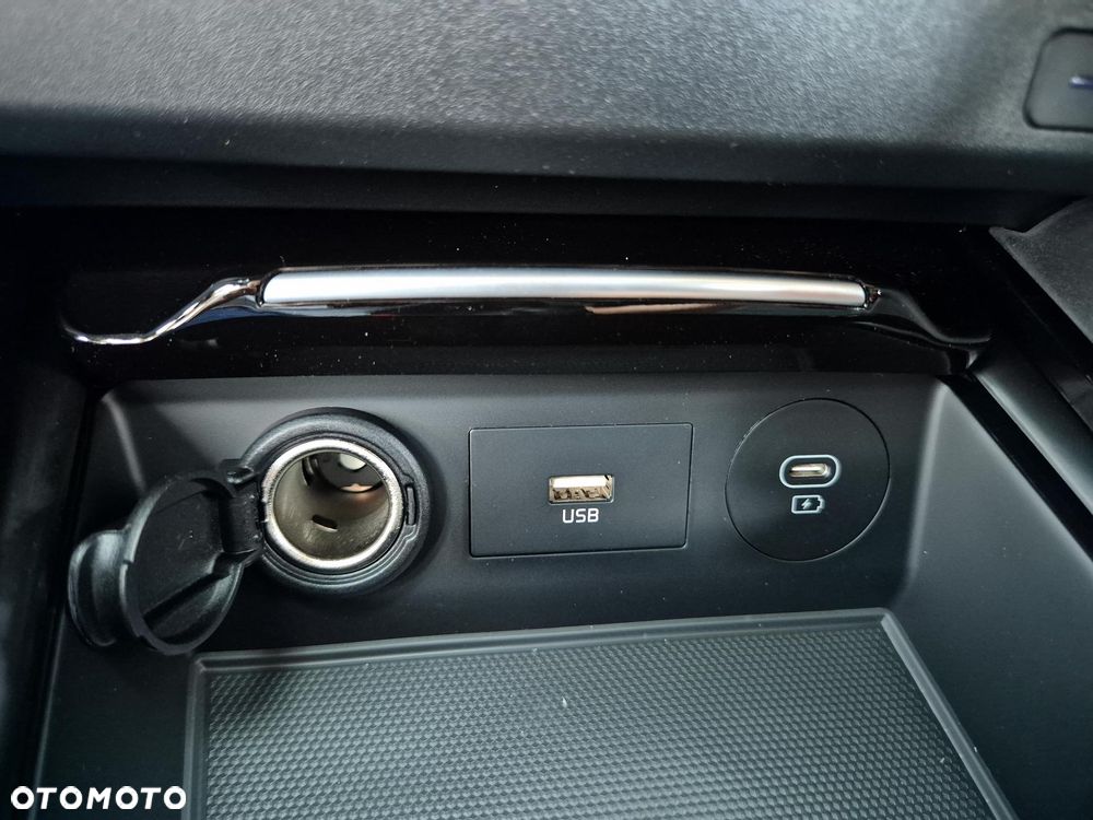 Kia XCeed 1.6 T-GDI Tribute DCT - 25