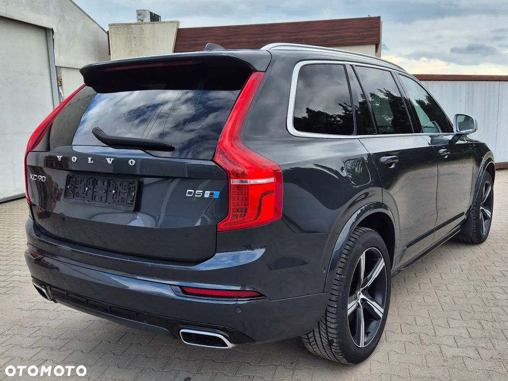 Volvo XC 90 D5 AWD Geartronic RDesign - 10
