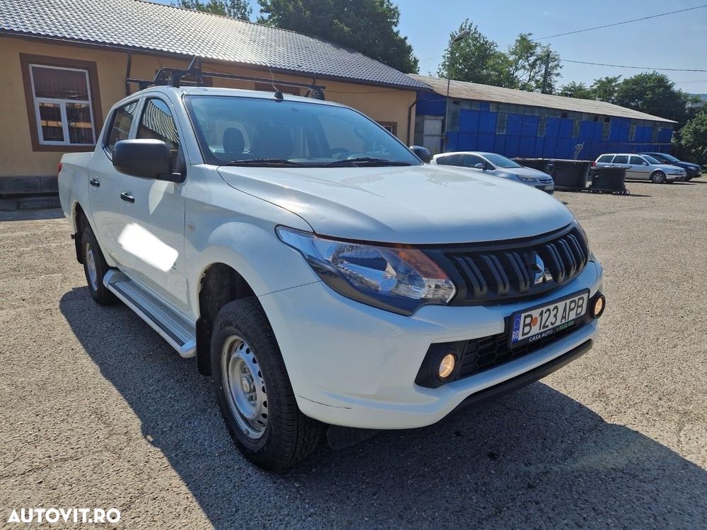 Mitsubishi L200 Double Cab 2.4 DI-D M/T Intense - 7