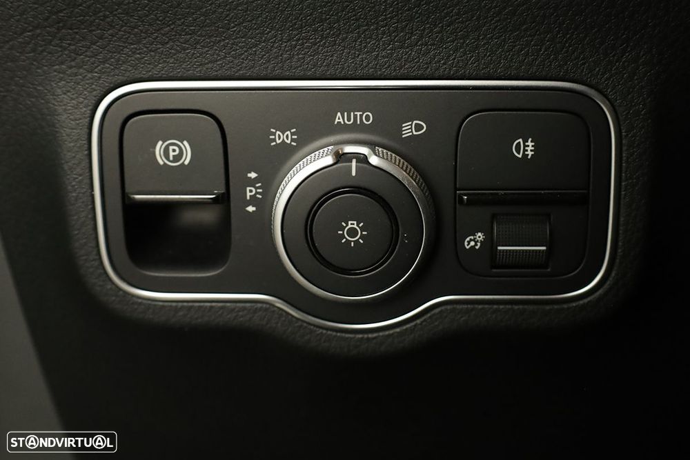 Mercedes-Benz B 250 e AMG Line - 19