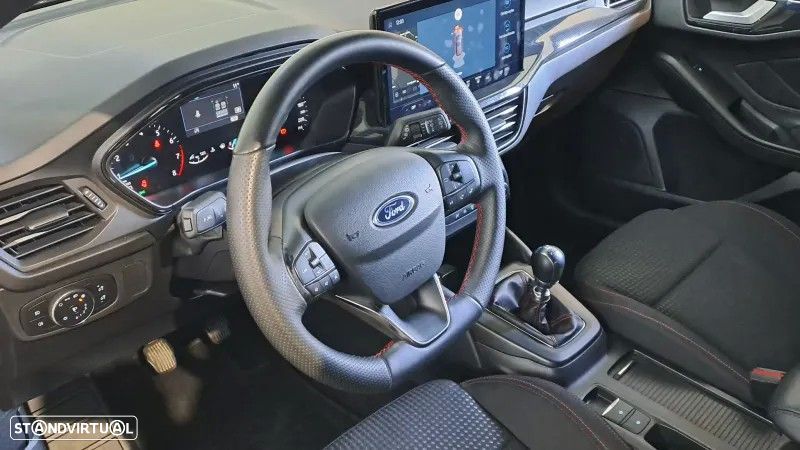 Ford Focus 1.0 EcoBoost MHEV ST-Line - 15