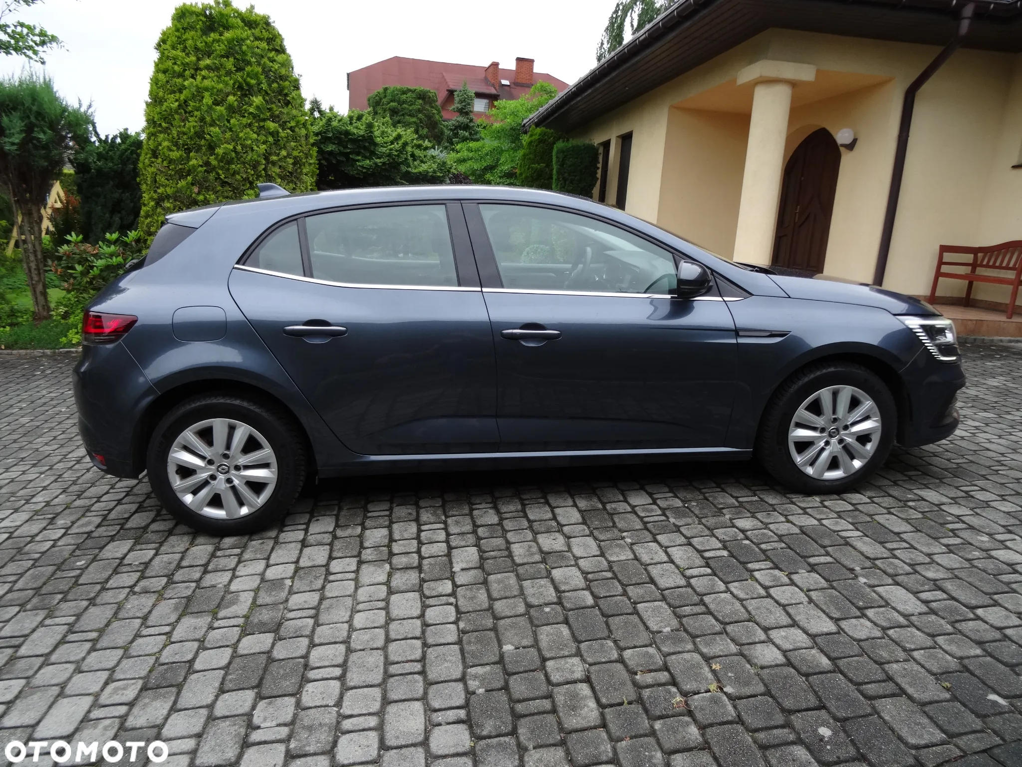 Renault Megane 1.5 Blue dCi Intens - 4