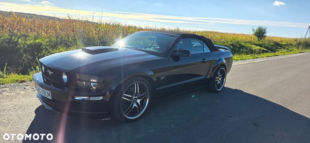 Ford Mustang - 25