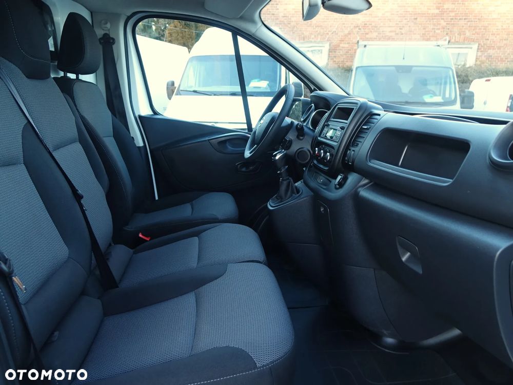 Renault Trafic chłodnia do przewozu leków LONG L2H1 - 8