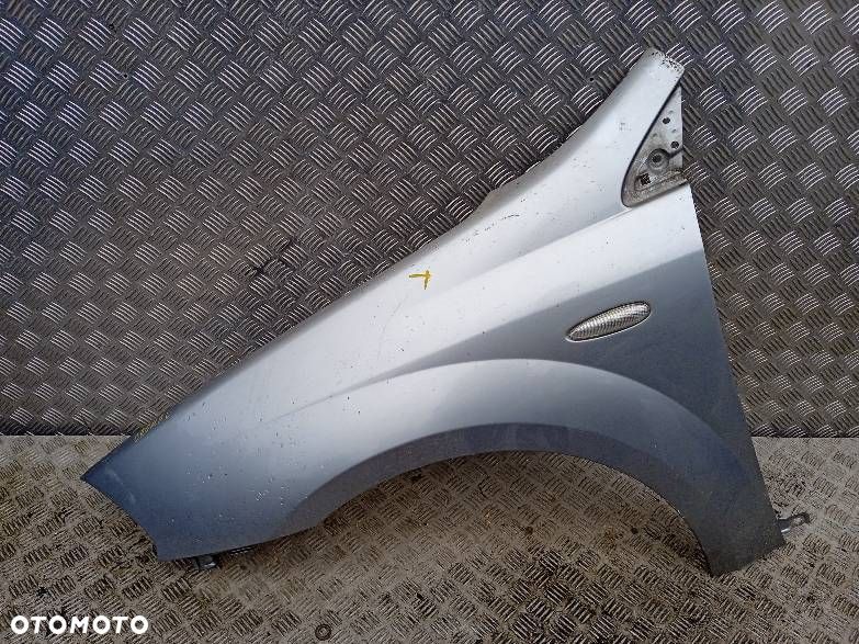 BŁOTNIK LEWY FIAT CROMA - 1