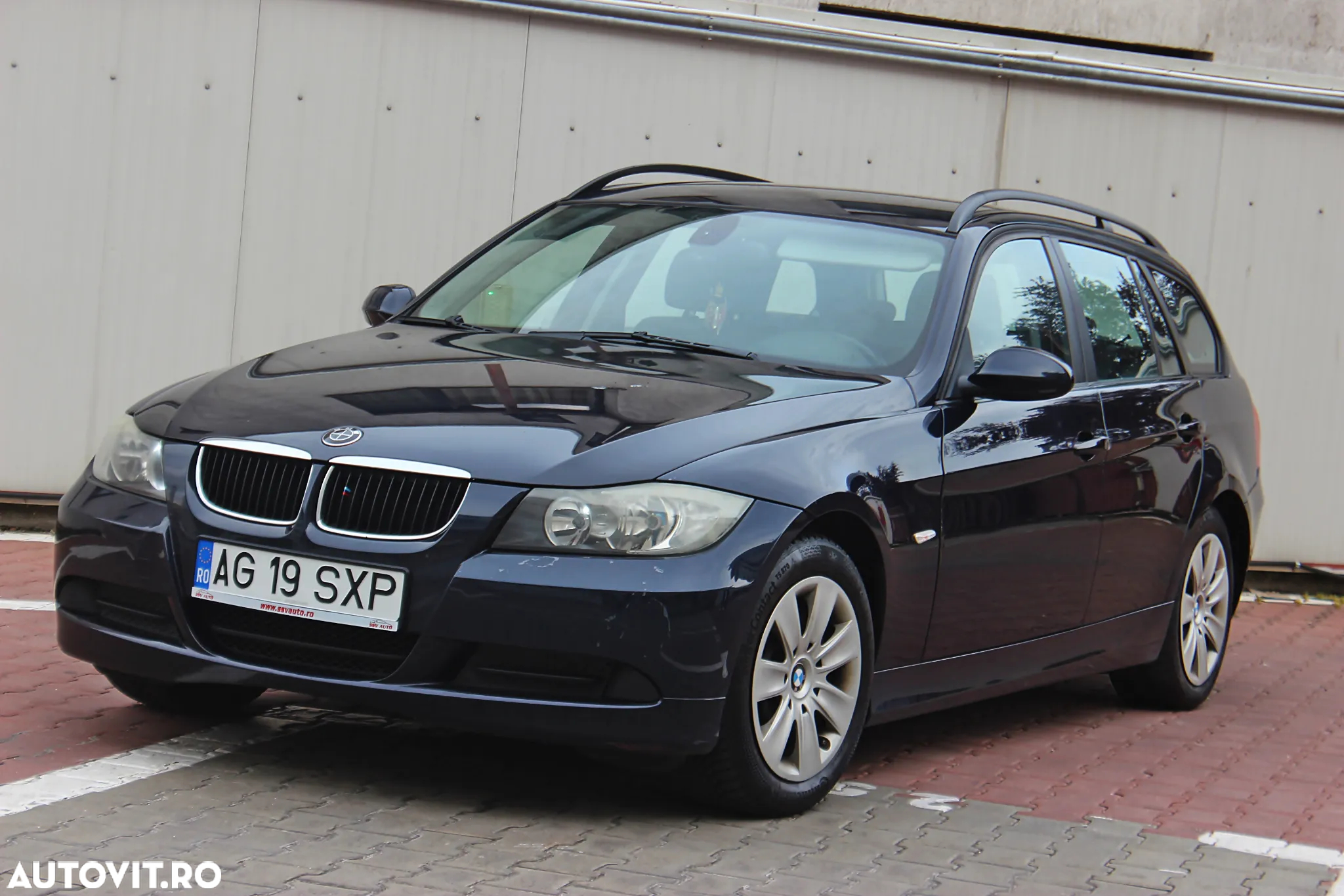 BMW Seria 3 320d DPF Touring - 2
