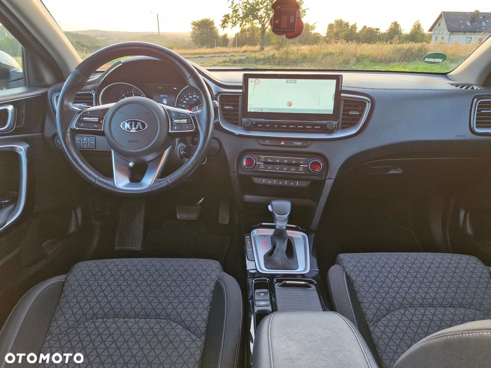 Kia Ceed 1.6 CRDi Eco-Dynamics+(48V Mild-Hybr.) DCT7 Vision - 23