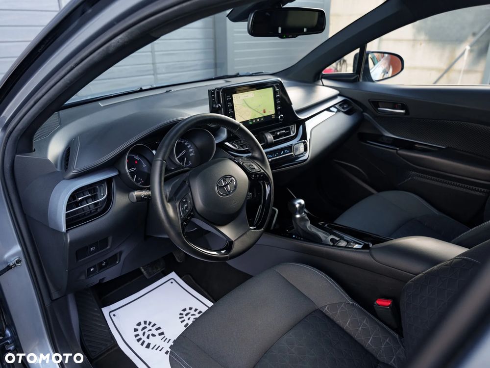 Toyota C-HR - 14