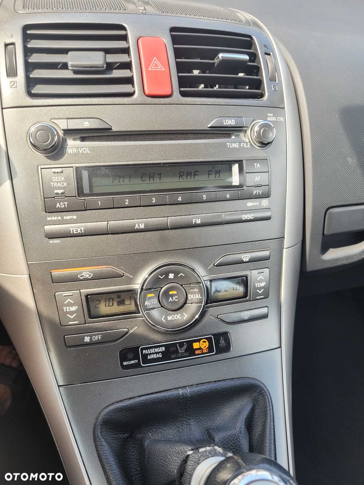 Toyota Auris - 8