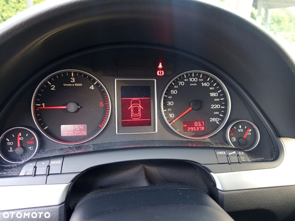 Audi A4 Avant 2.0 TDI DPF Quattro - 6