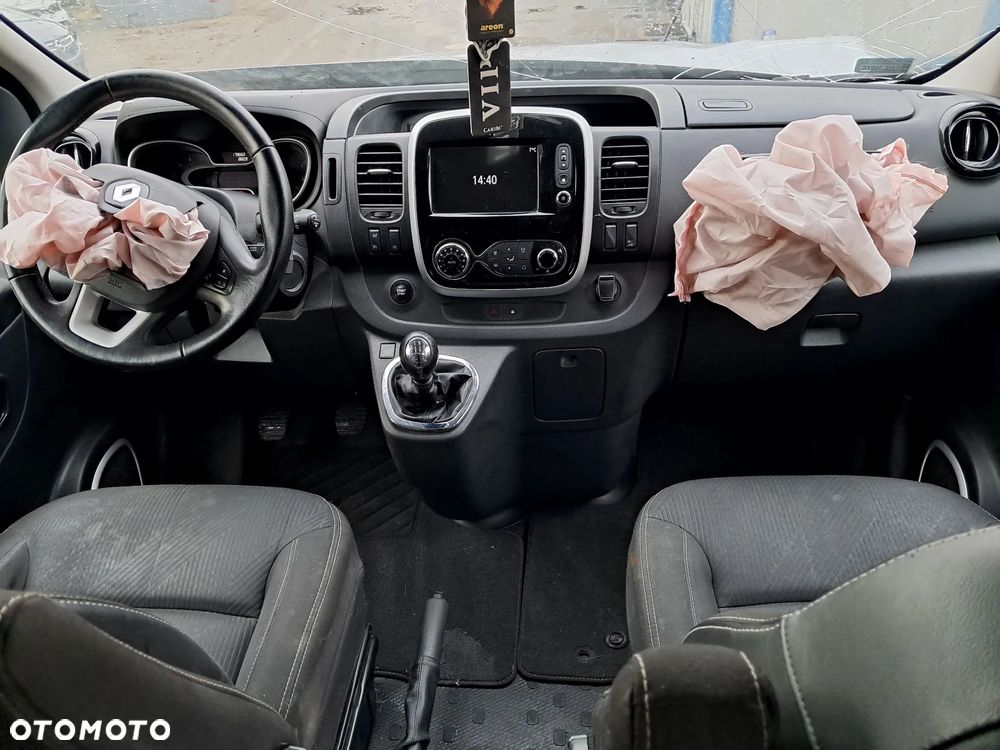 Renault Trafic - 16