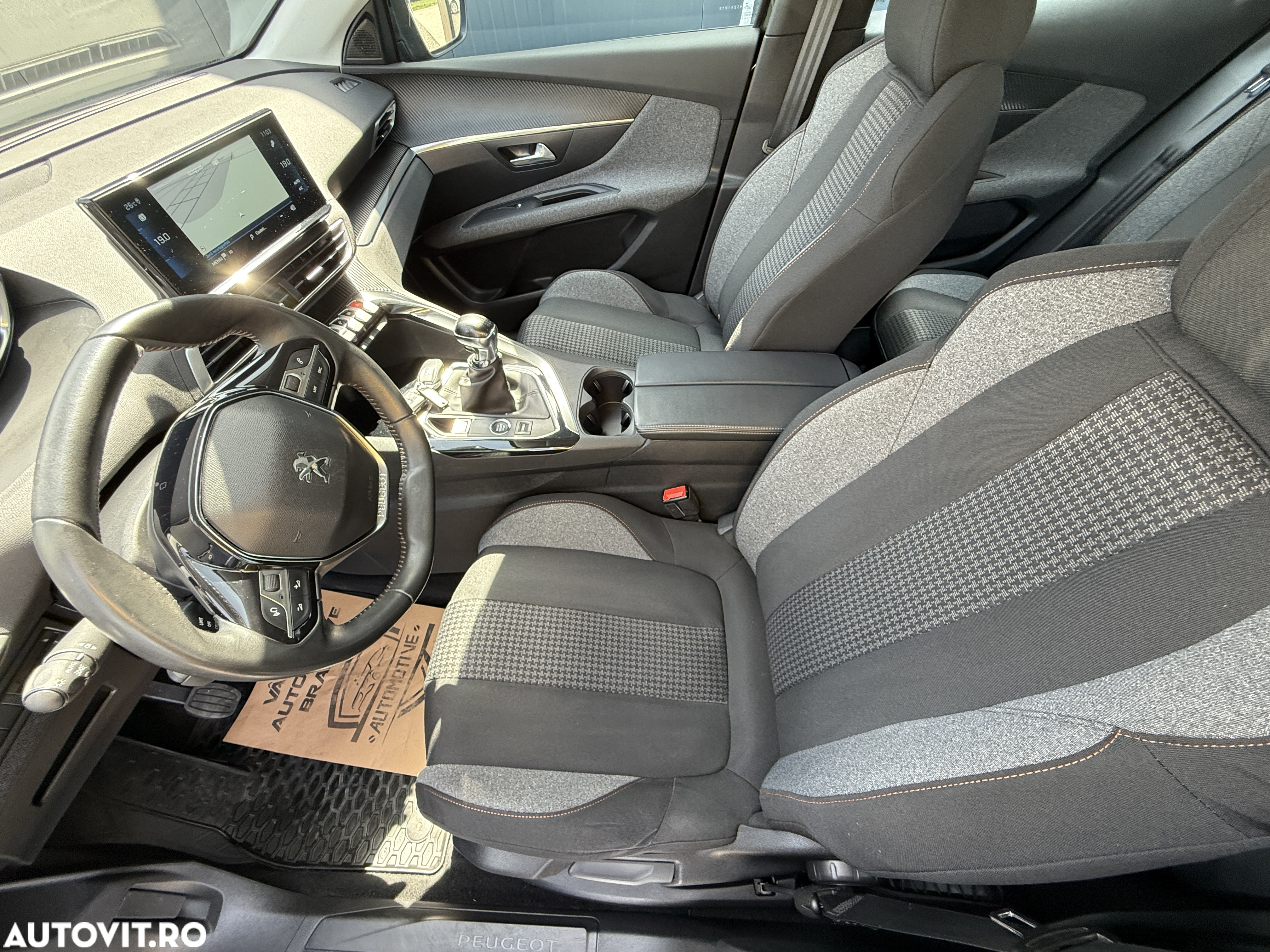 Peugeot 3008 1.5 BlueHDI 130 S&S BVM6 Active Pack - 18