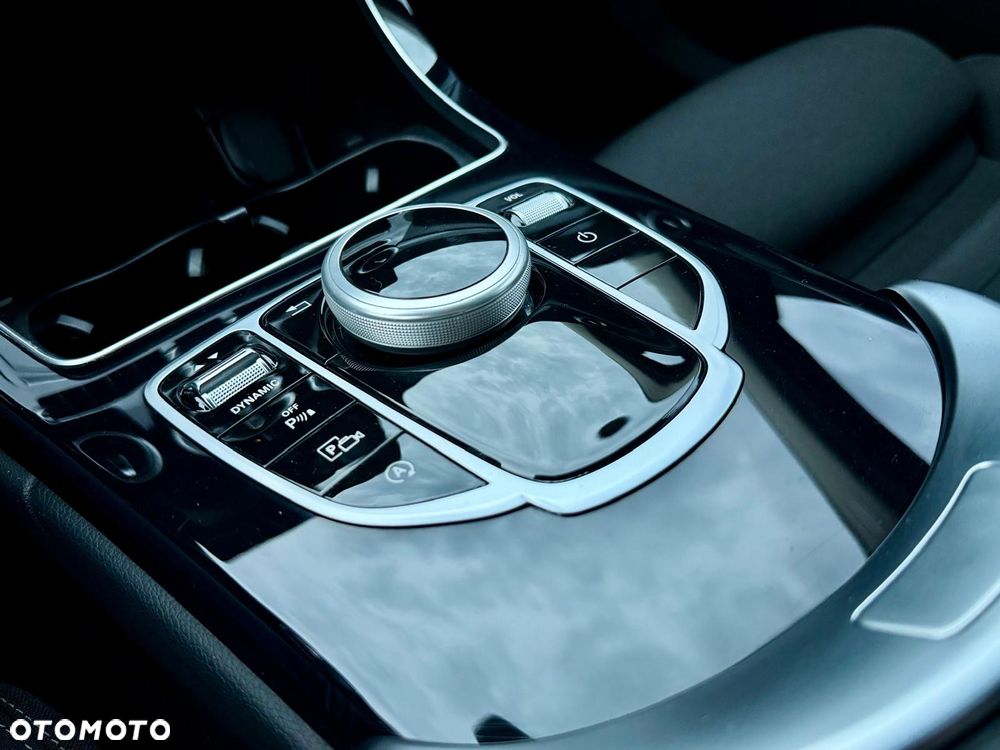 Mercedes-Benz Klasa C - 25