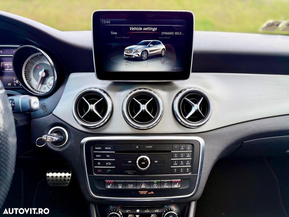 Mercedes-Benz GLA 200 7G-DCT AMG Line - 25