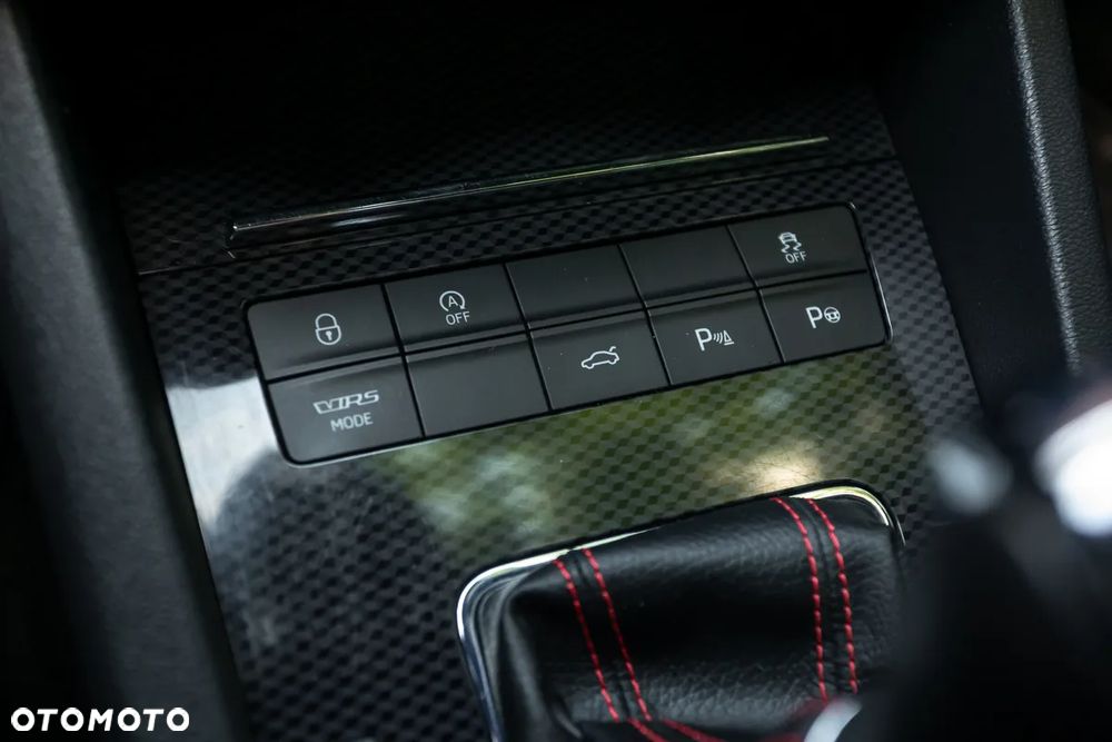 Skoda Octavia 2.0 TDI 4x4 DSG RS - 28