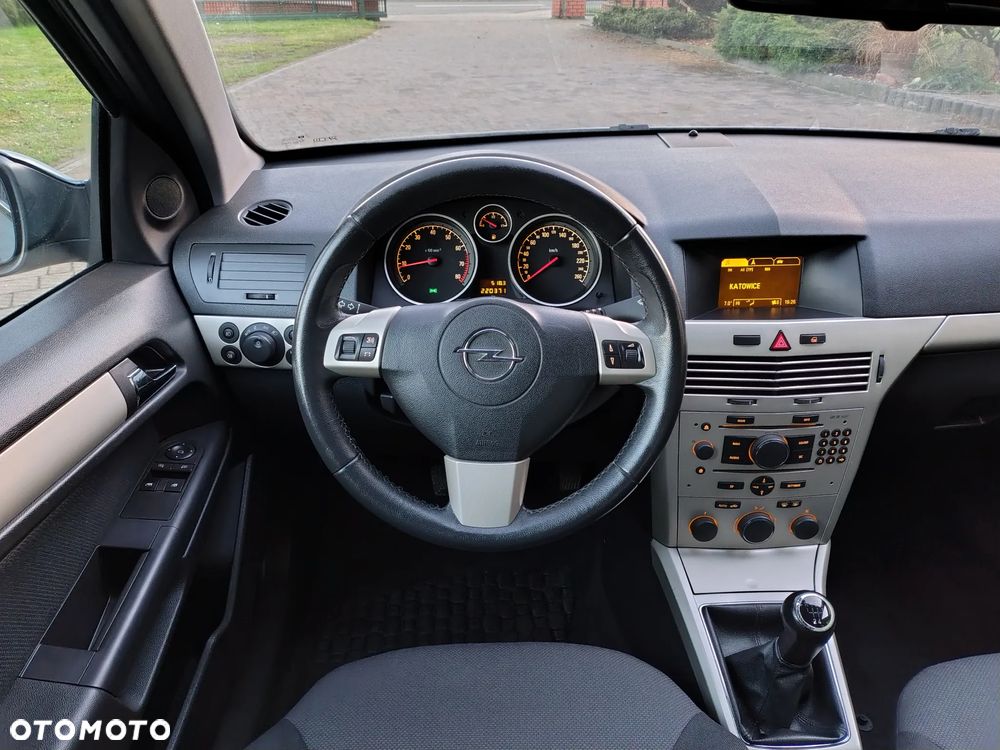 Opel Astra 1.6 Easytronic NAVI - 14