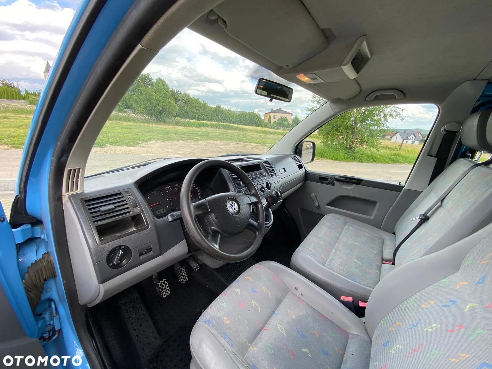 Volkswagen Caravelle - 15
