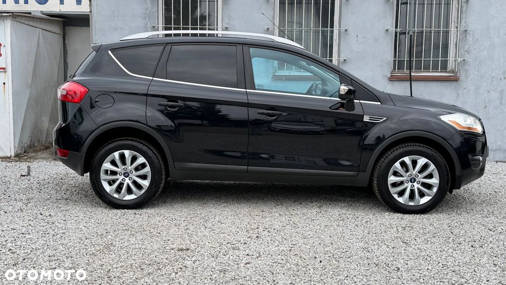 Ford Kuga 2.0 TDCi 2x4 Titanium - 9