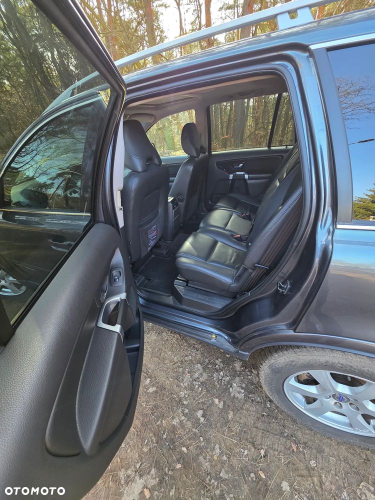 Volvo XC 90 D5 Momentum - 24