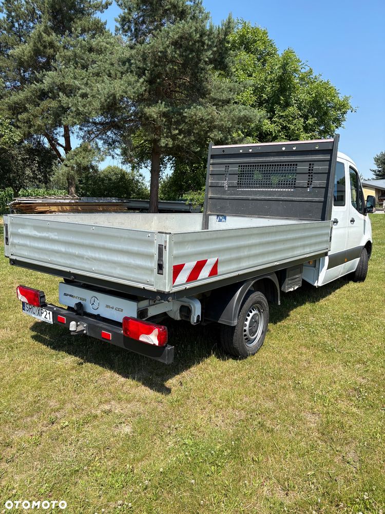Mercedes-Benz Sprinter - 4