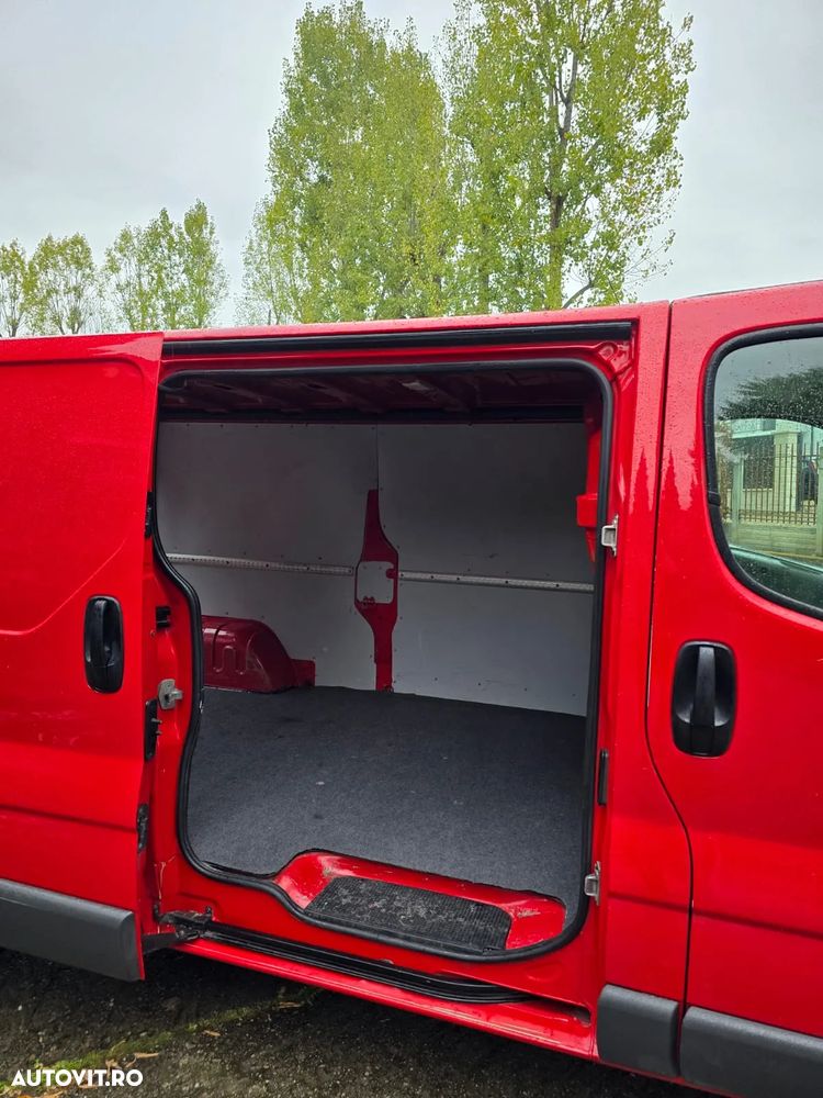 Opel Vivaro - 14